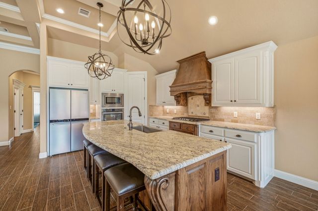 1010 Anna Circle, Granbury, TX 76048
