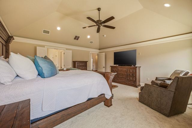 1010 Anna Circle, Granbury, TX 76048
