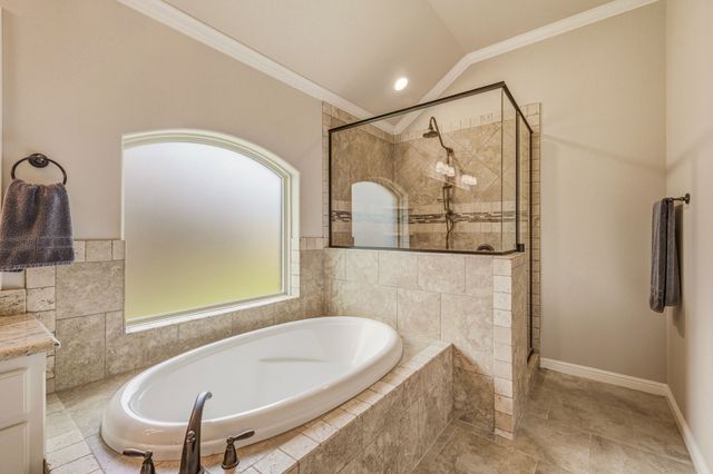 1010 Anna Circle, Granbury, TX 76048