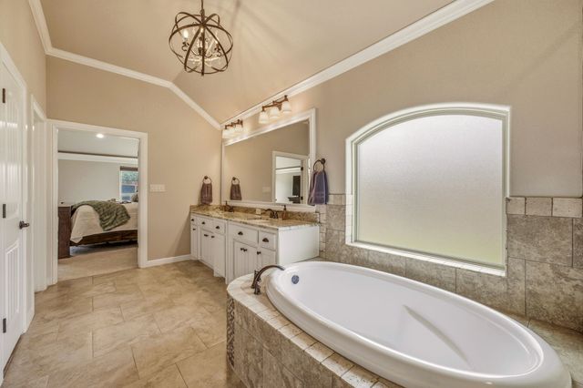 1010 Anna Circle, Granbury, TX 76048