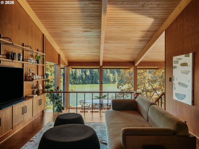 15530 DIAMOND HEAD Rd, Lake Oswego, OR 97034