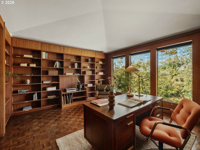 15530 DIAMOND HEAD Rd, Lake Oswego, OR 97034