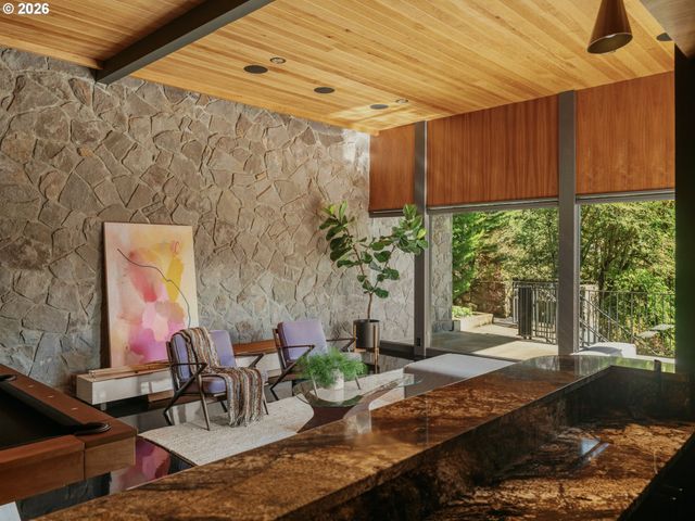 15530 DIAMOND HEAD Rd, Lake Oswego, OR 97034