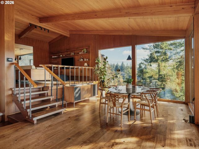 15530 DIAMOND HEAD Rd, Lake Oswego, OR 97034