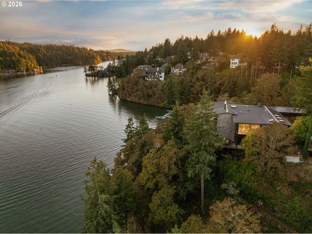 15530 DIAMOND HEAD Rd, Lake Oswego, OR 97034
