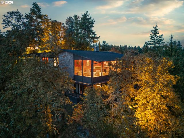 15530 DIAMOND HEAD Rd, Lake Oswego, OR 97034