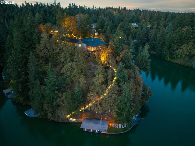 15530 DIAMOND HEAD Rd, Lake Oswego, OR 97034