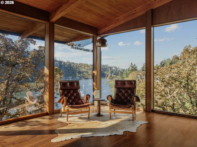 15530 DIAMOND HEAD Rd, Lake Oswego, OR 97034