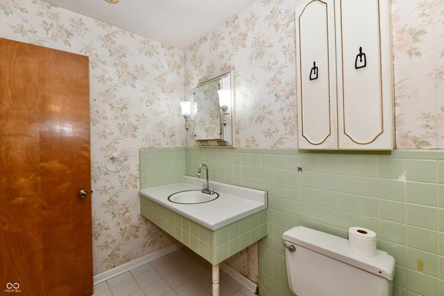 1132 N Gibson Avenue, Indianapolis, IN 46219