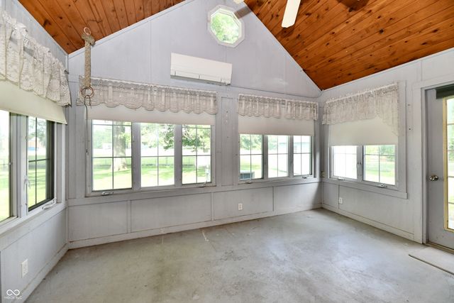 1132 N Gibson Avenue, Indianapolis, IN 46219