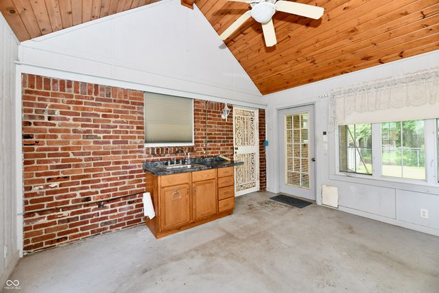 1132 N Gibson Avenue, Indianapolis, IN 46219