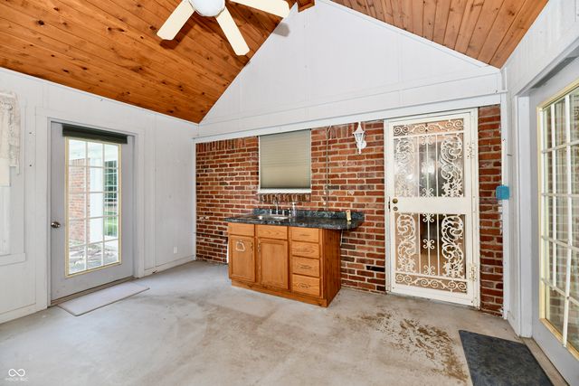 1132 N Gibson Avenue, Indianapolis, IN 46219