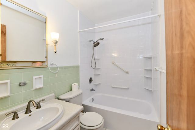 1132 N Gibson Avenue, Indianapolis, IN 46219