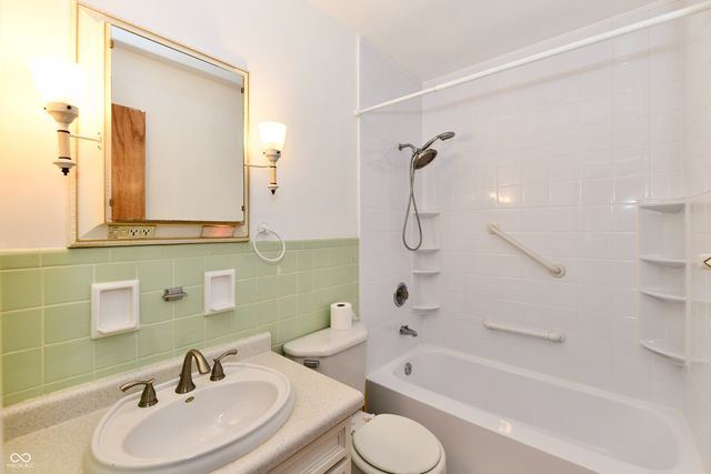 1132 N Gibson Avenue, Indianapolis, IN 46219
