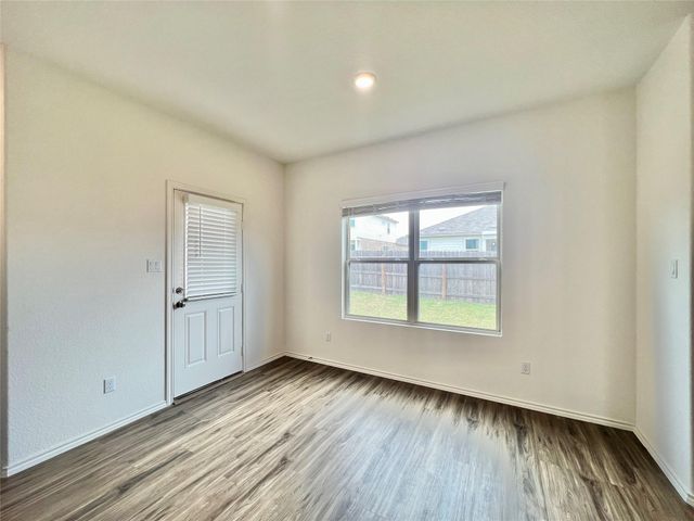 6533 Strelitzia CV, Round Rock, TX 78665