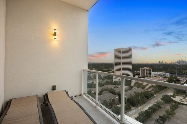 4521 San Felipe Street 1903, Houston, TX 77027