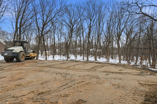 25725 Birch Bluff Road, Excelsior, MN 55331