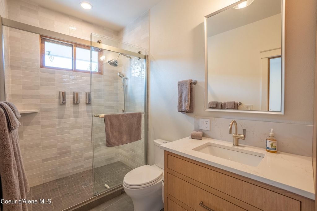 893 Pinnacle, Bonners Ferry, ID 83805 photo 21