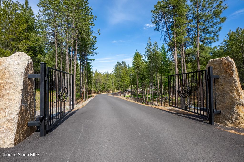 893 Pinnacle, Bonners Ferry, ID 83805 photo 43