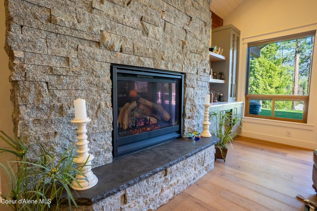 893 Pinnacle, Bonners Ferry, ID 83805 photo 8