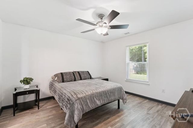 28 Twin Oaks Place, Savannah, GA 31407