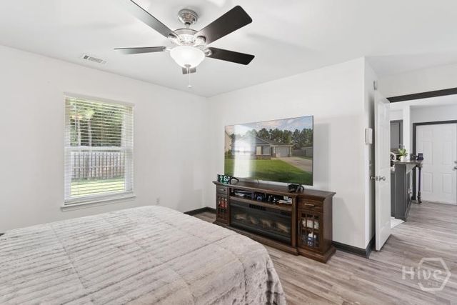 28 Twin Oaks Place, Savannah, GA 31407