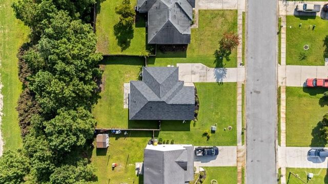 28 Twin Oaks Place, Savannah, GA 31407
