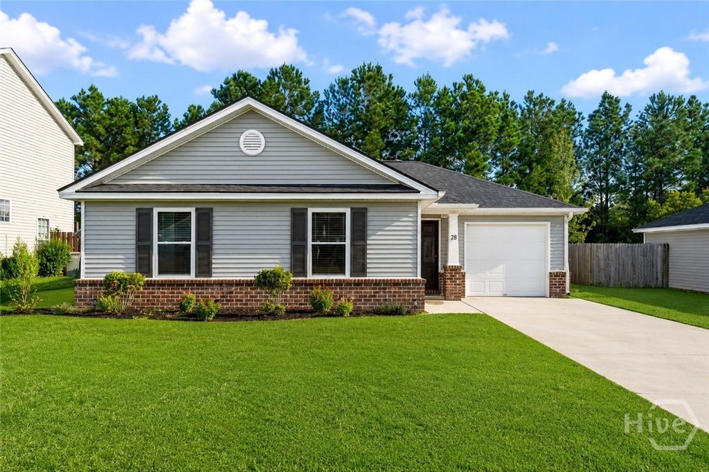 28 Twin Oaks Place, Savannah, GA 31407