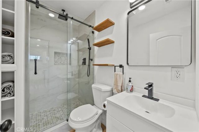 20127 Citronia, Chatsworth, CA 91311