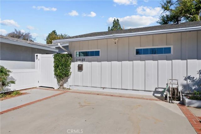 20127 Citronia, Chatsworth, CA 91311