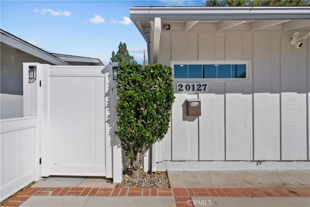 20127 Citronia, Chatsworth, CA 91311
