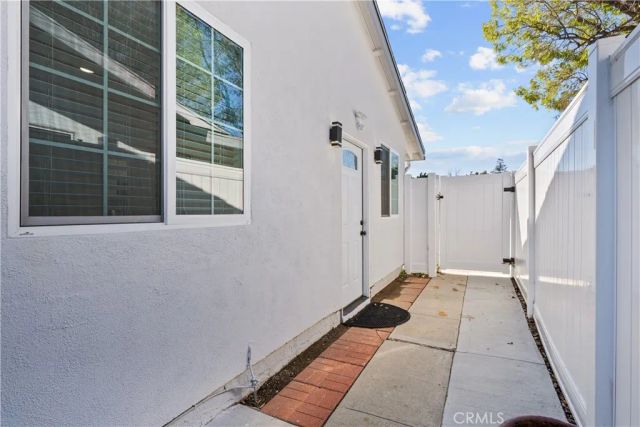 20127 Citronia, Chatsworth, CA 91311