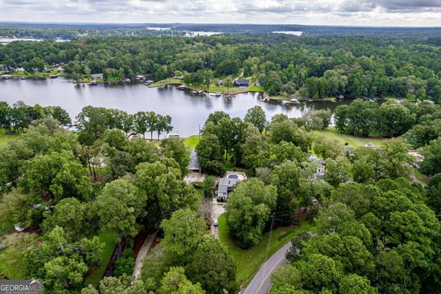 221 Commodore Drive NW, Milledgeville, GA 31061