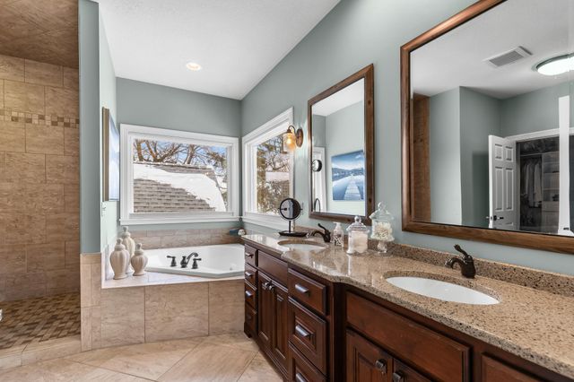 3396 Kings Point Road, Excelsior, MN 55331