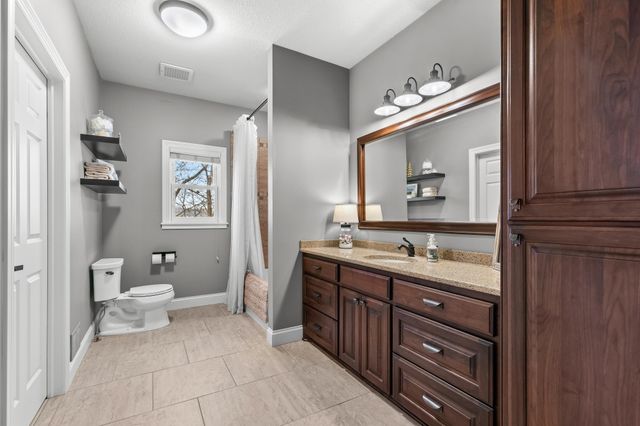 3396 Kings Point Road, Excelsior, MN 55331