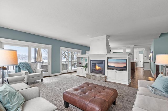 3396 Kings Point Road, Excelsior, MN 55331