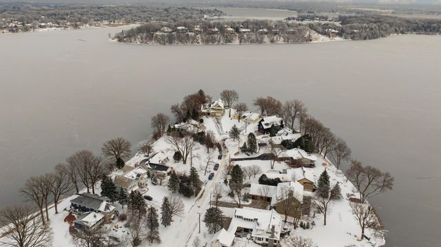 3396 Kings Point Road, Excelsior, MN 55331