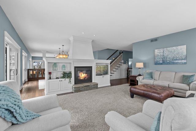 3396 Kings Point Road, Excelsior, MN 55331