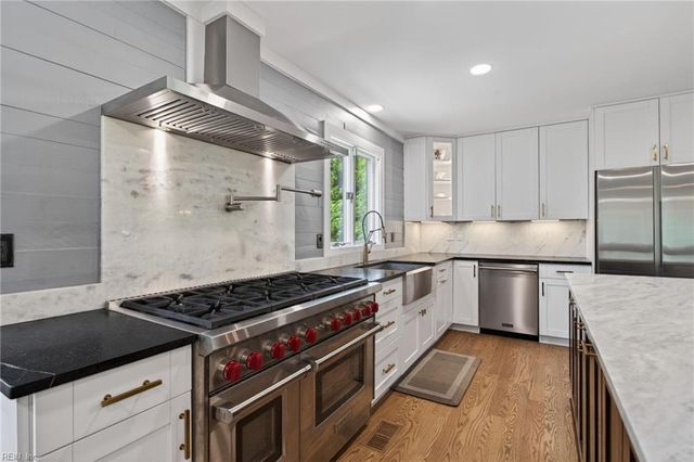 5 Valentine CT, Newport News, VA 23606