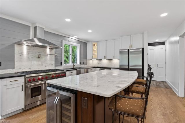 5 Valentine CT, Newport News, VA 23606