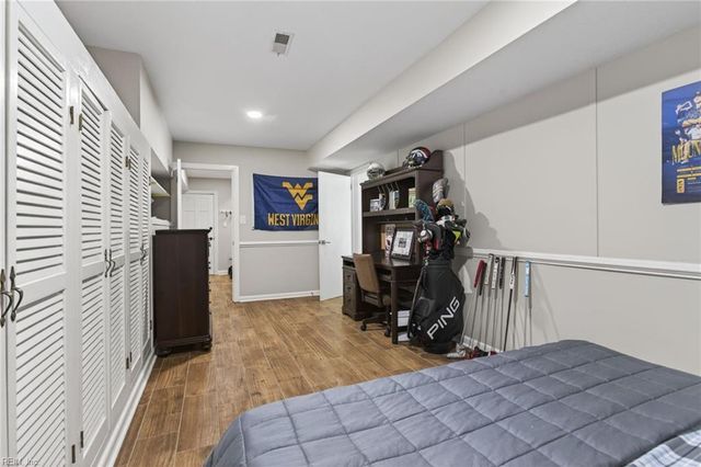 5 Valentine CT, Newport News, VA 23606