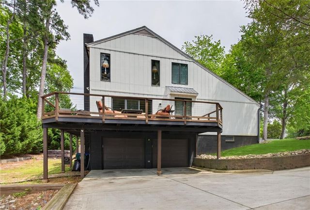 5 Valentine CT, Newport News, VA 23606