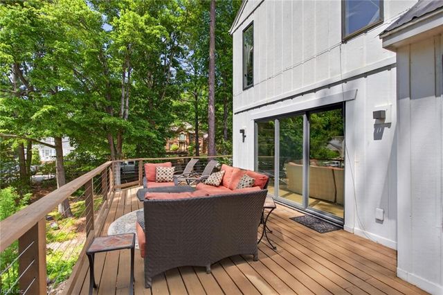 5 Valentine CT, Newport News, VA 23606