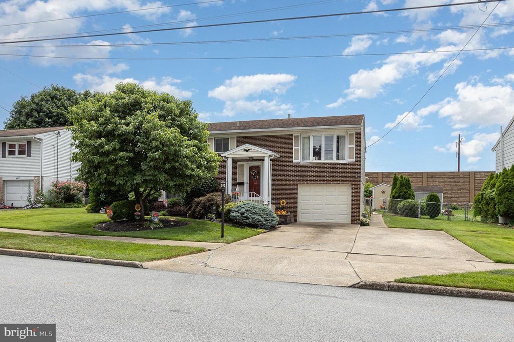 4622 S CLEARVIEW DR, Camp Hill, PA 17011