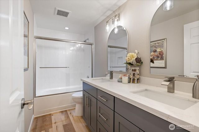 10503 158th Avenue NE, Redmond, WA 98052