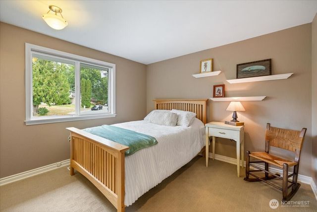 10503 158th Avenue NE, Redmond, WA 98052