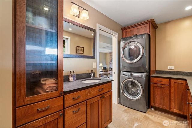 10503 158th Avenue NE, Redmond, WA 98052