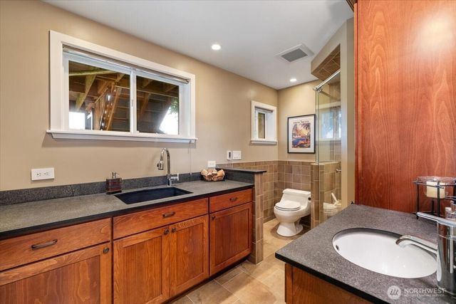 10503 158th Avenue NE, Redmond, WA 98052