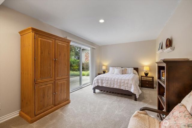 10503 158th Avenue NE, Redmond, WA 98052
