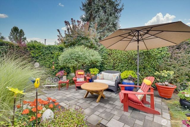 10503 158th Avenue NE, Redmond, WA 98052